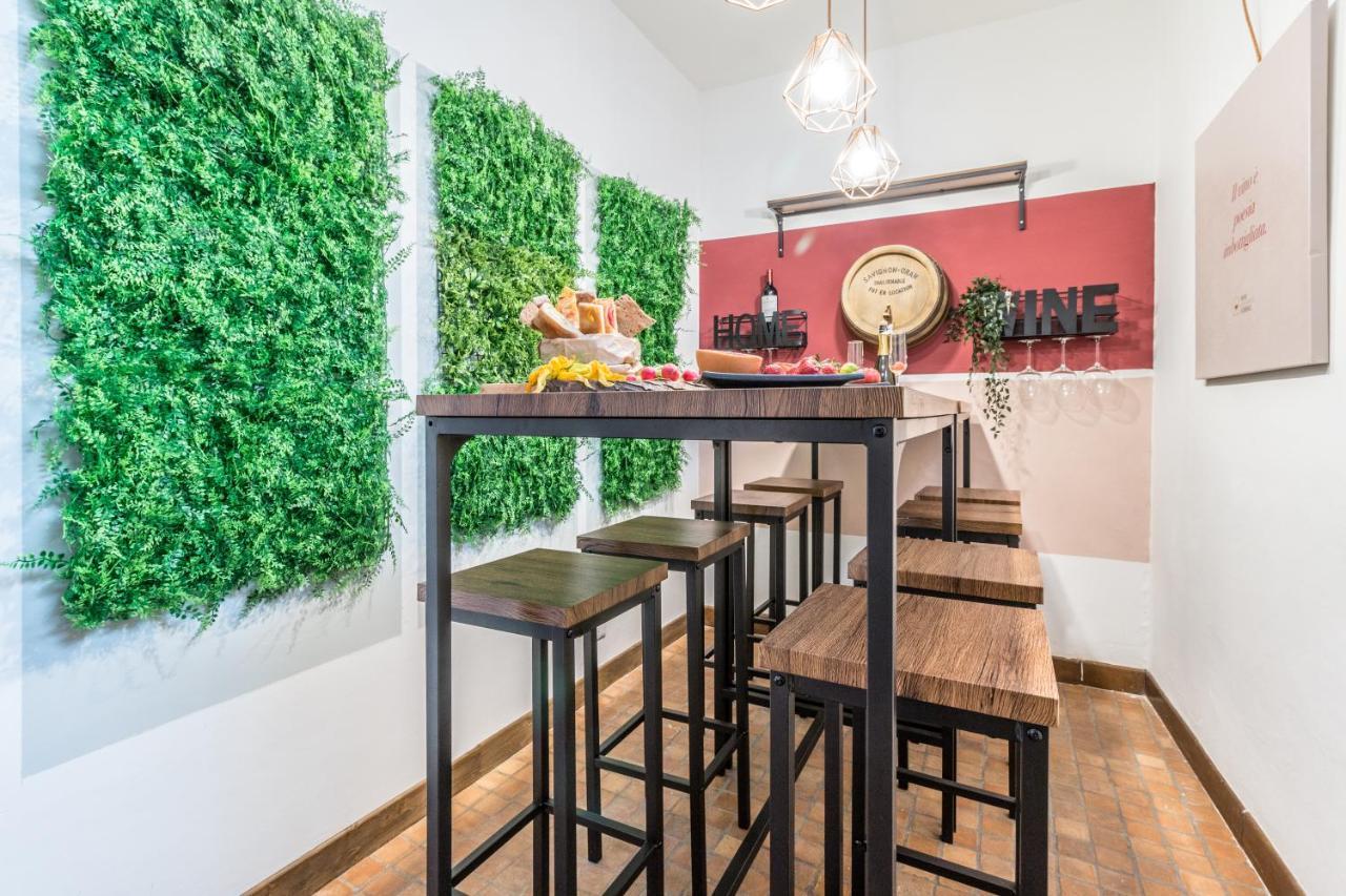 Wine Apartments Florence Franciacorta Bagian luar foto
